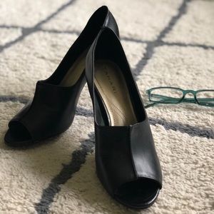 Tahari peep-toe heels